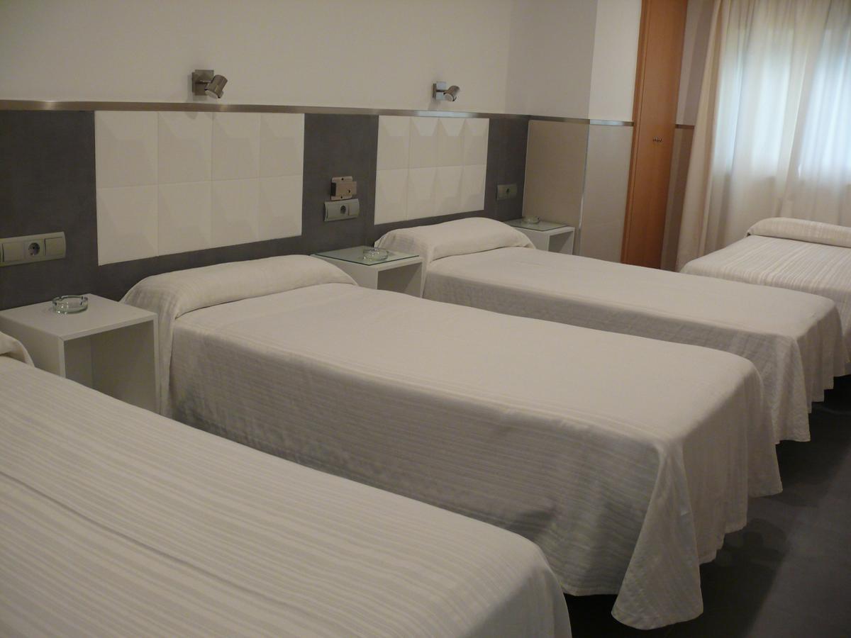 Hostal La Hispanidad Málaga Esterno foto