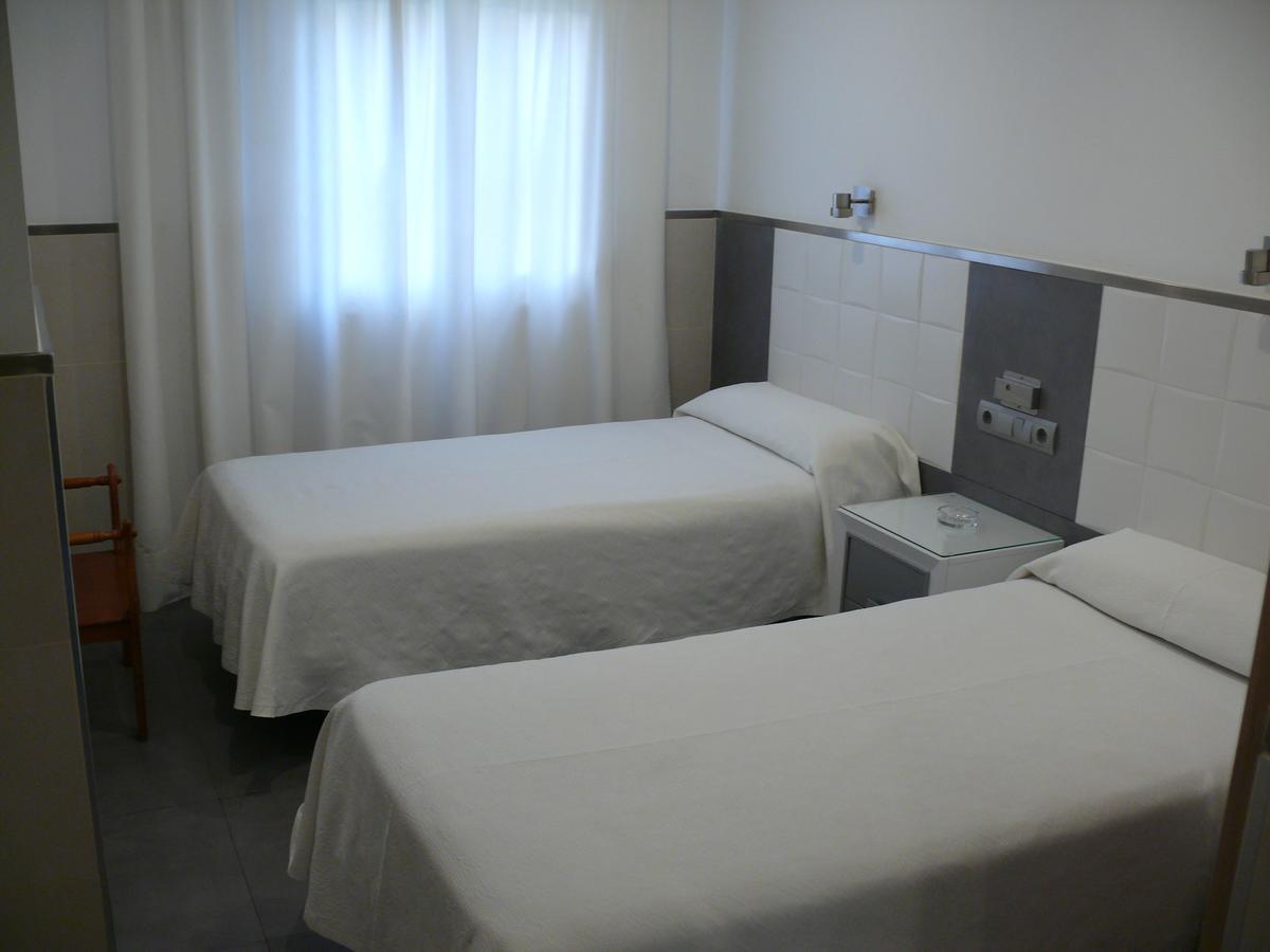 Hostal La Hispanidad Málaga Esterno foto